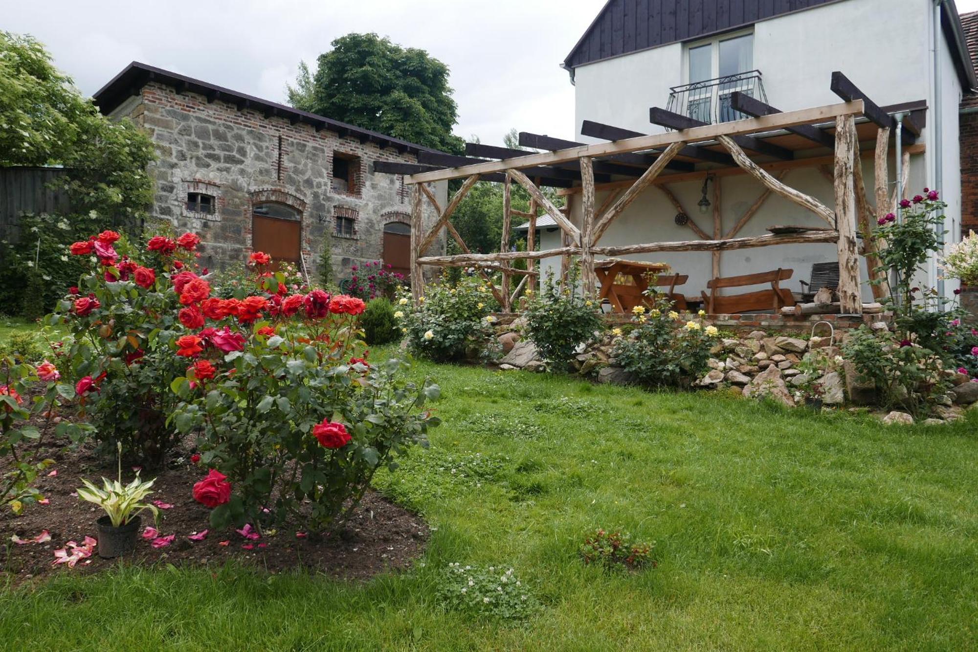 Roze I Jablonie Agroturystyka Gryfów Śląski Extérieur photo