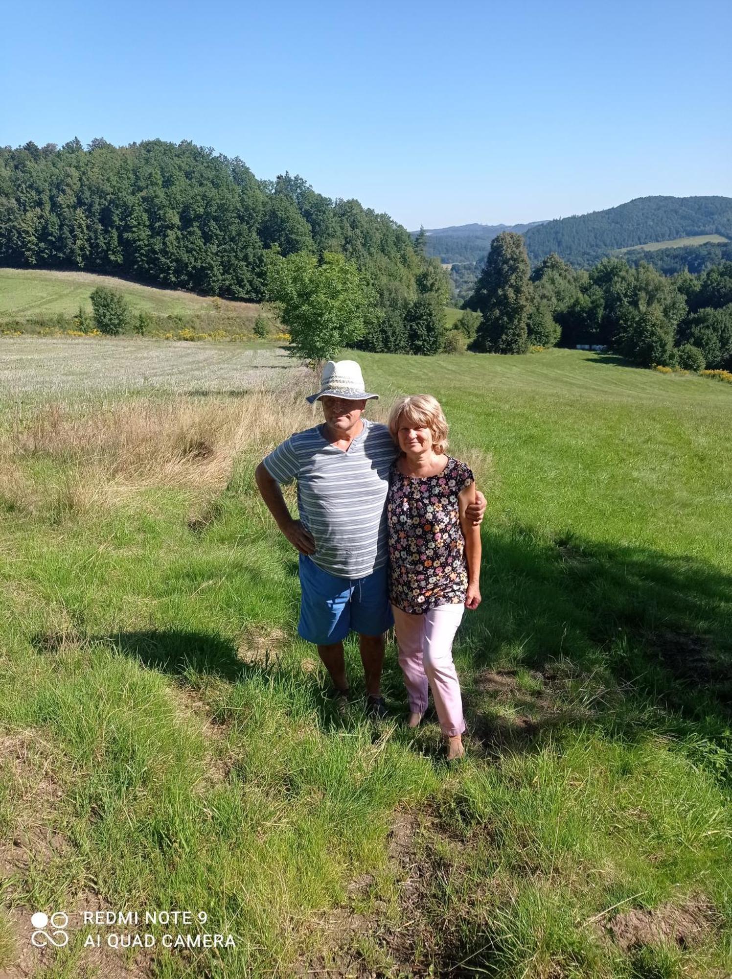 Roze I Jablonie Agroturystyka Gryfów Śląski Extérieur photo
